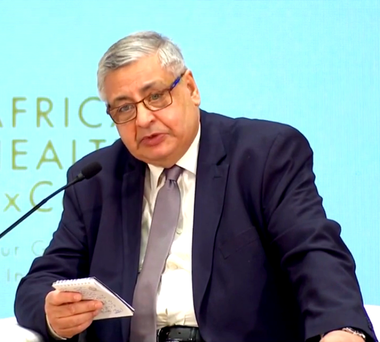 مستشار رئيس الجمهورية الدكتور محمد عوض تاج الدين