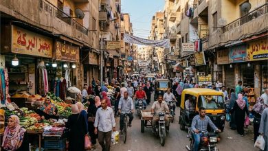 صورة لشارع مصري مزدحم النصف الثاني