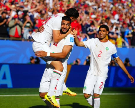 احتفال لاعبي منتخب المغرب بالفوز على إسكتلندا في كأس العالم 2026
