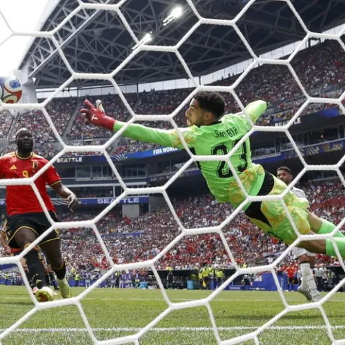 حارس مرمى منتخب مصر مصطفى شوبير يتألق في المونديال