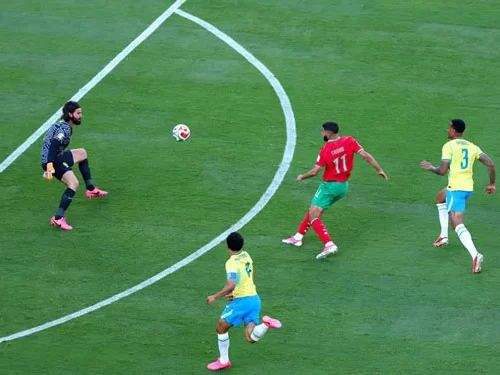 الصحف المغربية تحتفي بتعادل منتخب المغرب ضد البرازيل التاريخي