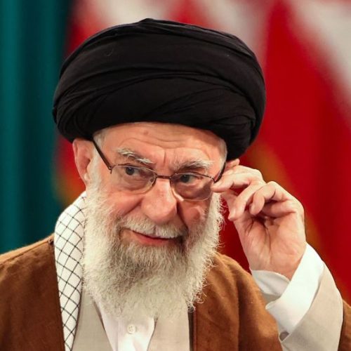 تفاصيل مراسم تشييع ودفن جثمان علي خامنئي في طهران ومشهد