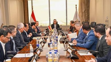 وزير التموين يناقش دور الشركة القابضة للصناعات الغذائية في تأمين السلع