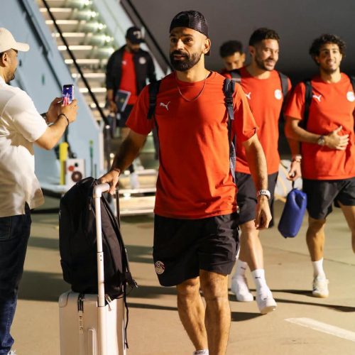 وصول بعثة منتخب مصر إلى دالاس استعدادا لمواجهة أستراليا