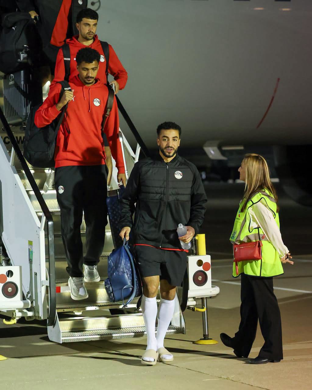 وصول بعثة منتخب مصر إلى دالاس استعدادا لمواجهة أستراليا