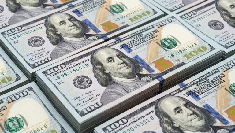 ارتفاع سعر صرف الدولار مقابل الجنيه المصري بالبنك الأهلي