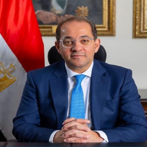 صورة قالب النشر لموقع الدليل نيوز توضح تفاصيل الحزمة الجديدة للتسهيلات الضريبية ورؤية وزير المالية التسهيلات الضريبية الجديدة