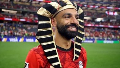 احتفال محمد صلاح بعد فوز منتخب مصر على أستراليا