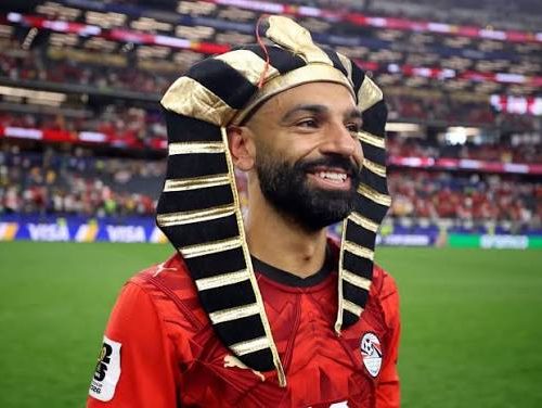 احتفال محمد صلاح بعد فوز منتخب مصر على أستراليا
