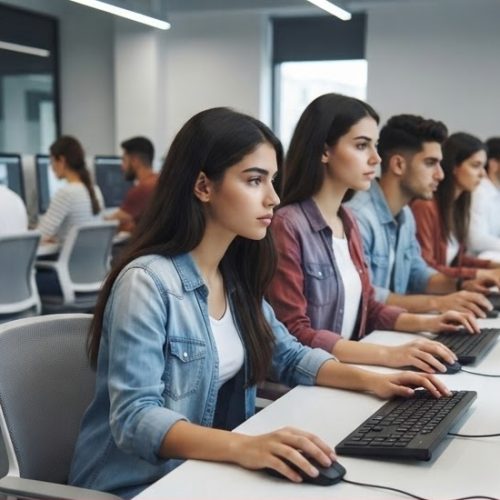 طلاب الثانوية العامة في مكتب تنسيق الكليات 2026