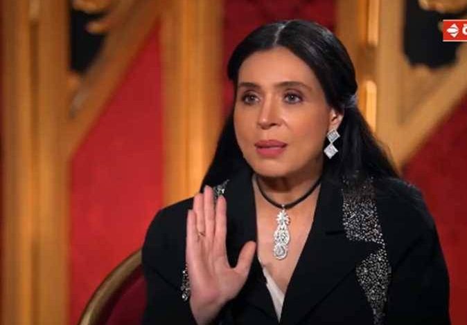 دينا الراقصة