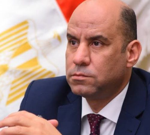 وزير العمل