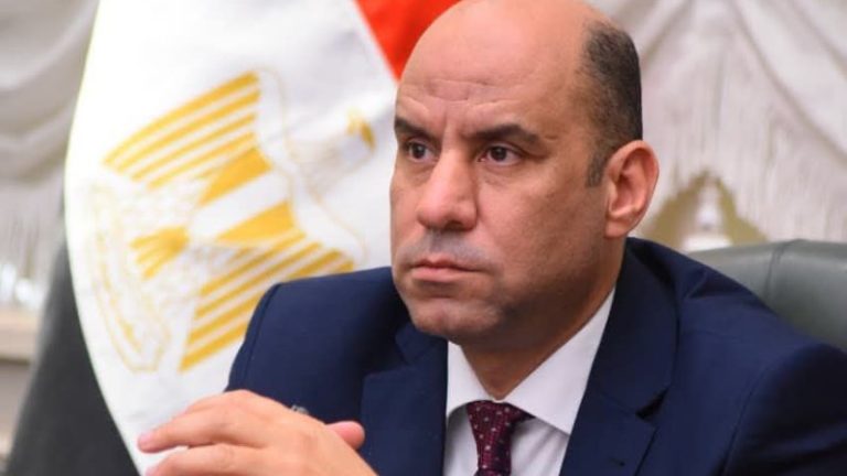 وزير العمل