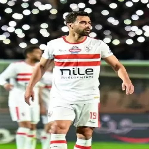 اللاعب عبد الله السعيد بقميص نادي الزمالك