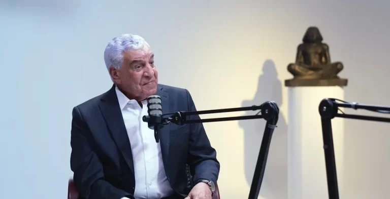 زاهي حواس