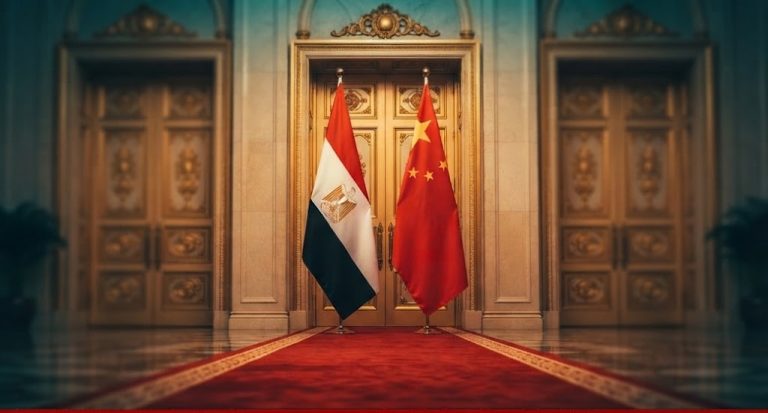 السيسي يستقبل الرئيس الصيني شي جين بينغ في زيارة رسمية