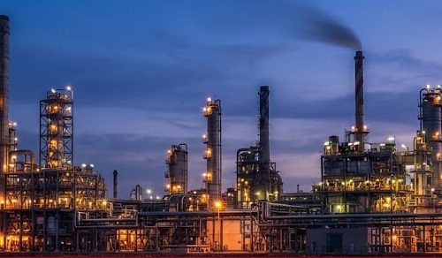 القاهرة لتكرير البترول، وزير البترول كريم بدوي، تكرير البترول في مصر، بنزين 80 و92، توفير العملة الأجنبية، معمل مسطرد.