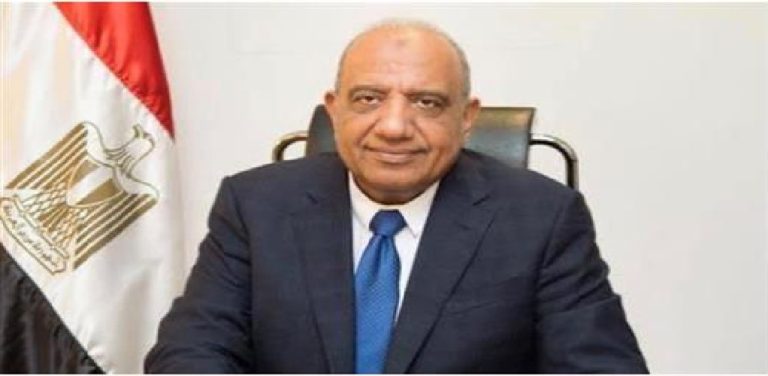 محمود عصمت, وزير الكهرباء, الطاقة المتجددة, أمن الطاقة, محطة الضبعة, الربط الكهربائي, مشروع GREGY, الطاقة الشمسية, طاقة الرياح, كفاءة الطاقة, تخزين الكهرباء