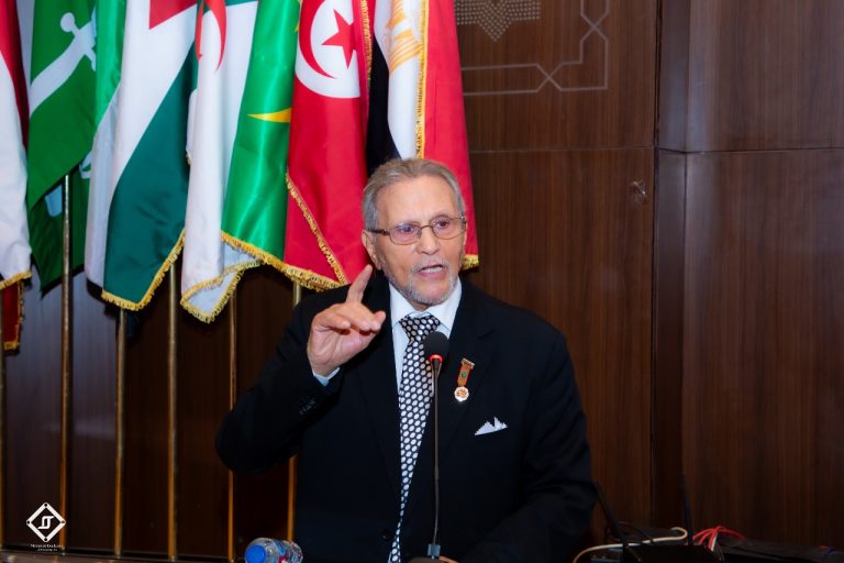 الآثاريين العرب يناشد رئيس مجلس الوزراء بعدم إطلاق يد المستثمرين فى المناطق الأثرية