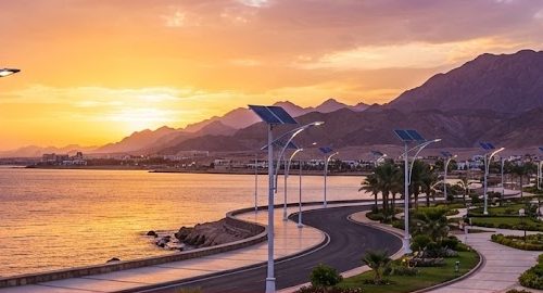 أعمدة إنارة بالطاقة الشمسية في جنوب سيناء ضمن المنحة الصينية - الدليل نيوز.