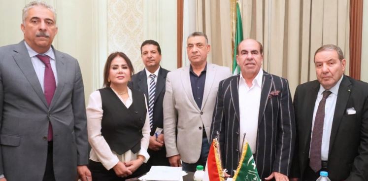 الوفد يواصل تلقي طلبات الترشح

