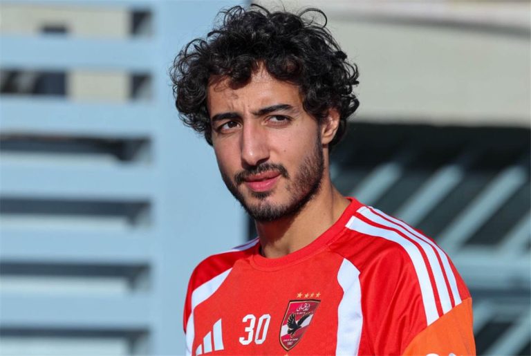 جلسة حاسمة بالأهلي لتجديد عقد محمد هاني