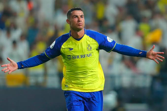 كريستيانو رونالدو يحتفل بتسجيل هدف مع النصر السعودي 