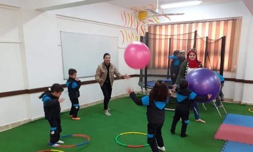 طلاب المرحلة الابتدائية يشاركون في اكتشاف المواهب