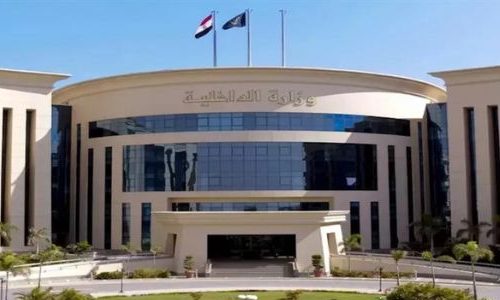 ضبط مصنع مستلزمات طبية غير مرخص بالعاشر من رمضان